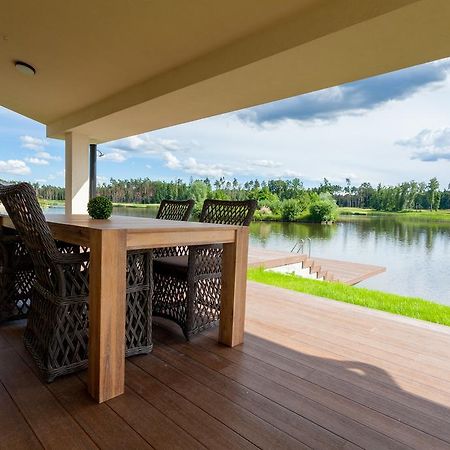Golfbay Villa セニツァ エクステリア 写真